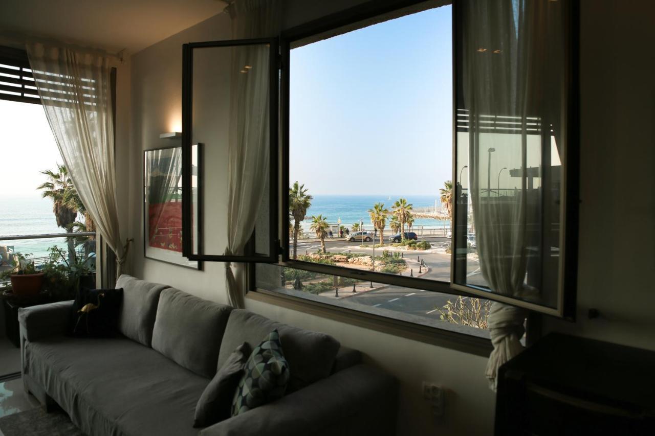 Sea View Apartment Prime Location On The Beach Тель-Авів Екстер'єр фото